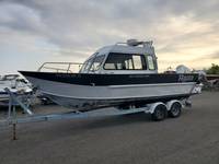 2005 Raider 2484 Sea Raider