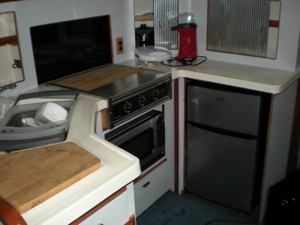 1988 Sea Ray Sundancer 340 - Image 8